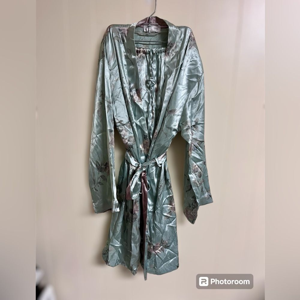 NWOT Jones New York Floral Rose Satin Robe Kimono Pajama Shorts Sz S/M 2 piece